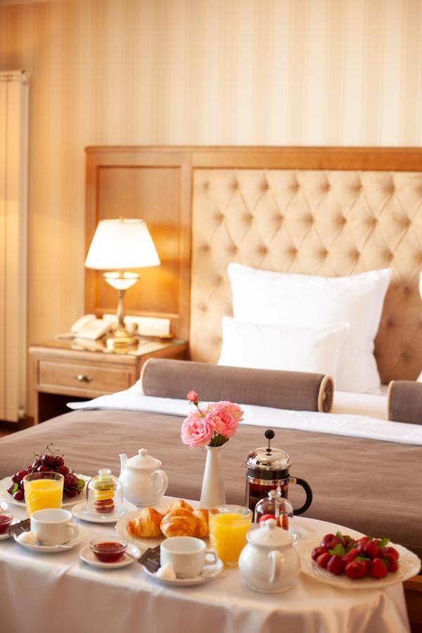 Nadiya Hotel Ιβανό-Φρανκίβσκ Εξωτερικό φωτογραφία