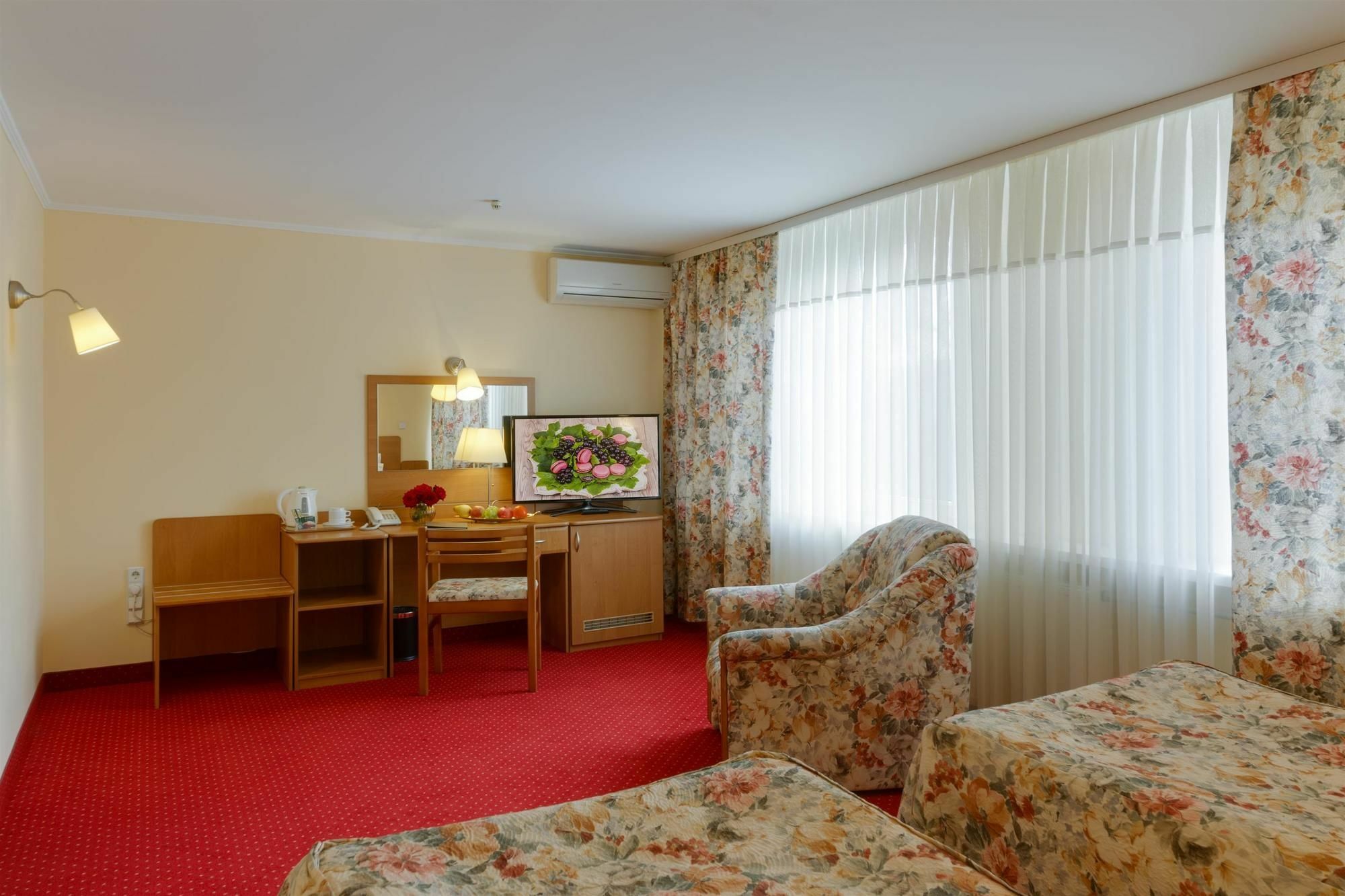 Nadiya Hotel Ιβανό-Φρανκίβσκ Εξωτερικό φωτογραφία