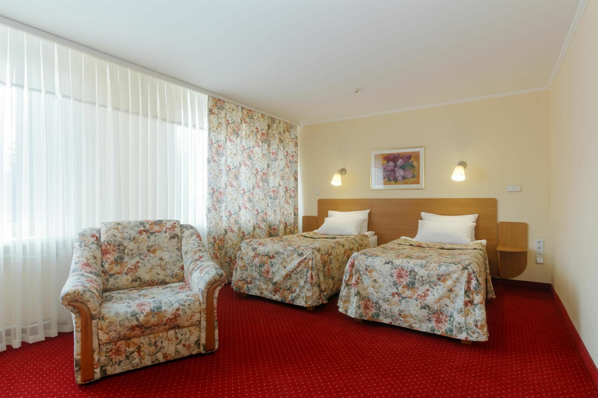 Nadiya Hotel Ιβανό-Φρανκίβσκ Εξωτερικό φωτογραφία